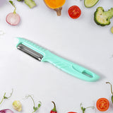 Kitchen Vegetable Peelers , 3 Pieces Potato Peeler with Clean Brush Fruit Peeler Along With Soft Grip Handle (3 Pc Set)