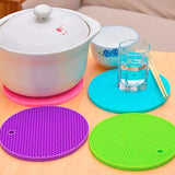 4 PC Silicon Hot Mat For Placing Hot Vessels And Utensils Over It Easily Without Having Any Visible Marks On Surfaces.